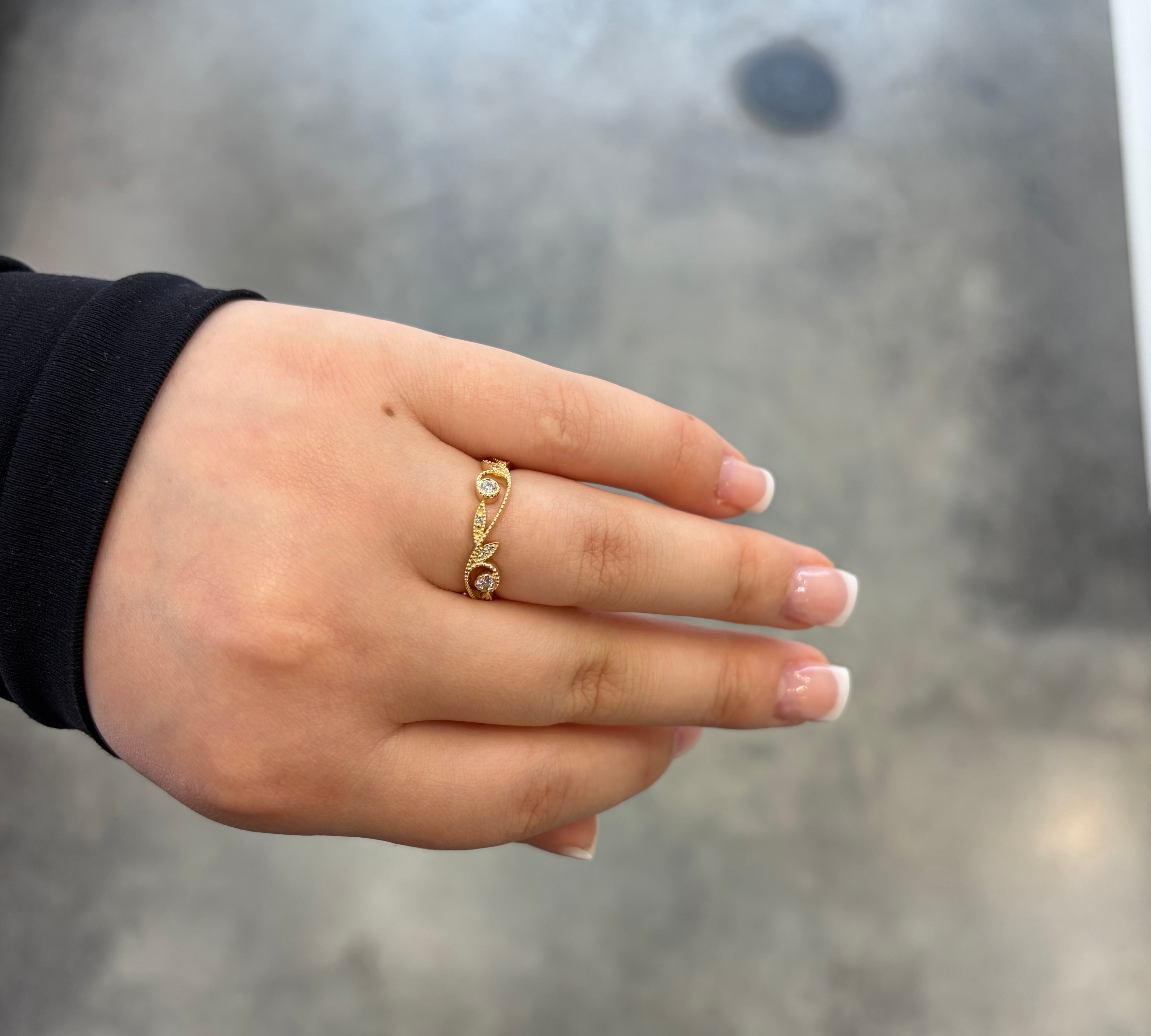 Floral Milgrain Diamond Band