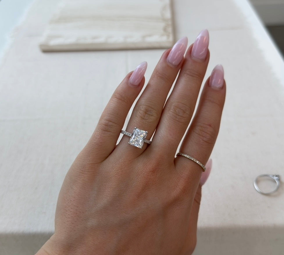 Radiant Underhalo Ring Setting by Noam Carver