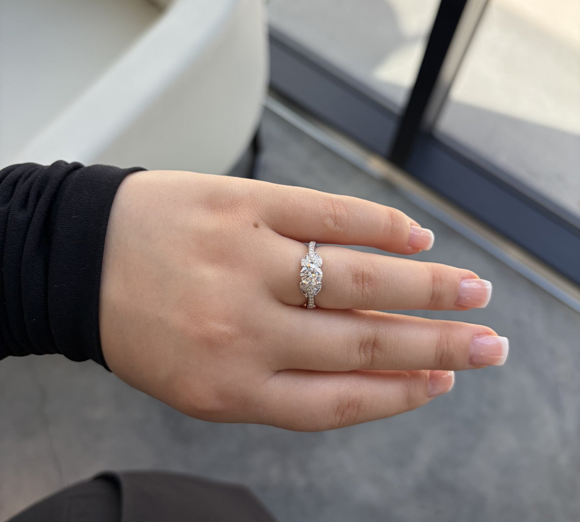 Leafy Ring Setting by Parade Designs