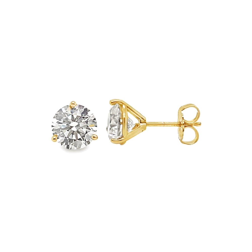 Diamond stud earrings in yellow gold